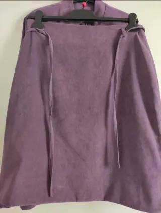 Conjunto chaqueta y falda talla 46