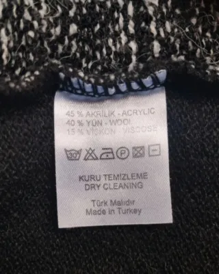 Vestido de invierno gris y negro