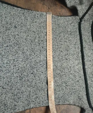 Vestido de invierno gris y negro