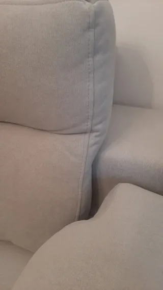 Sofá de 2 plazas beige