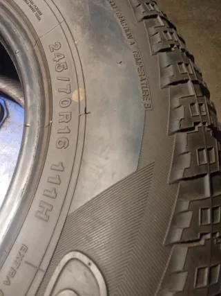 Neumático 245/70R16 111H