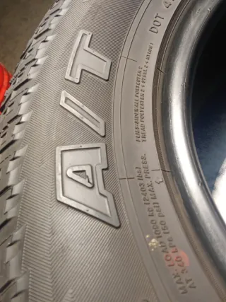 Neumático 245/70R16 111H