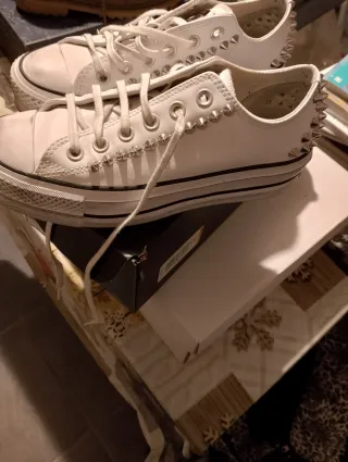 Converse donna borchie bianche, edizione limitata