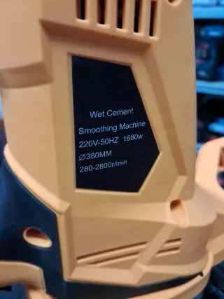 Frattazzo elettrico 1680W