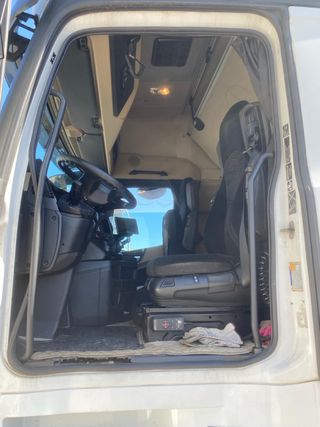 Tractora Mercedes Actros 1842 del 2017