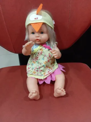 Muñeca Nenuco con chupete