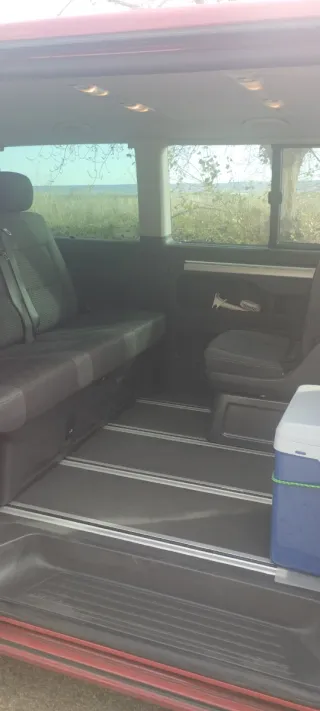 Volkswagen Multivan 2012