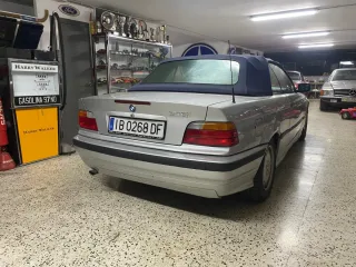 BMW 318 Cabrio E36