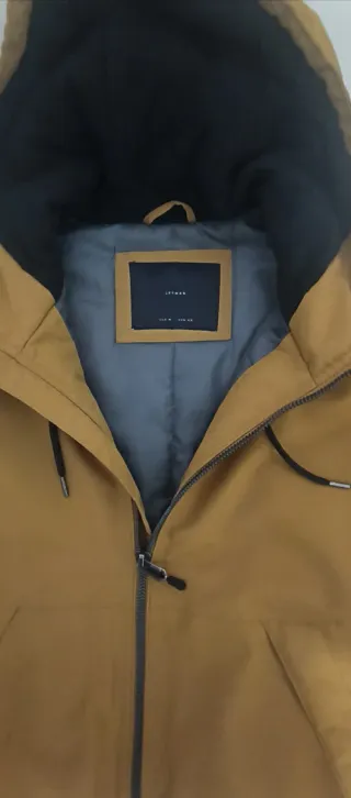 Cazadora con capucha, mostaza,  M, Lefties