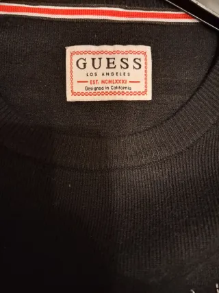 Jersey Guess Negro Logo