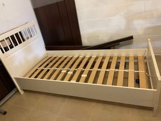 Cama individual Ikea 90x200, con somier articulado