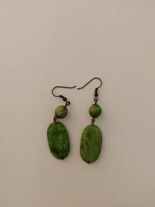 Pendientes verdes y multicolor