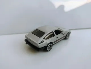 Hot Wheels Alfa Romeo GTV6 3.0