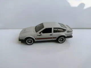 Hot Wheels Alfa Romeo GTV6 3.0