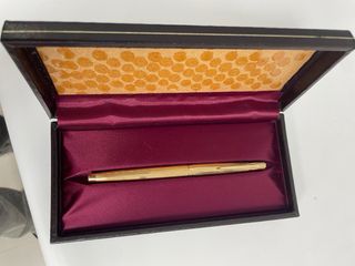 Pluma Sheaffer Dorada