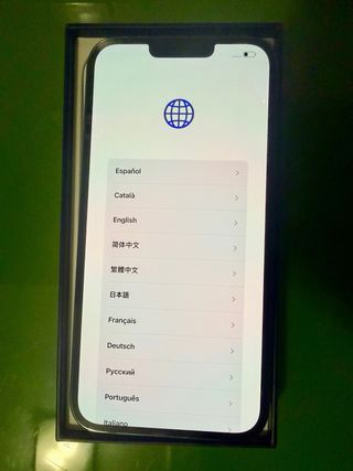 iPhone 13 Pro Max 128GB Verde Alpino con auricolari Apple