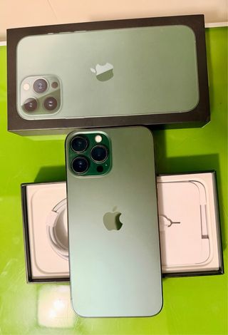 iPhone 13 Pro Max 128GB Verde Alpino con auricolari Apple