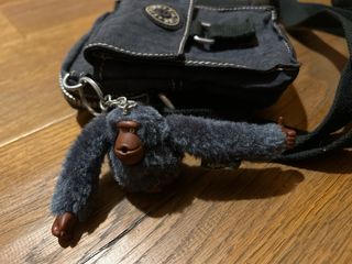 Riñonera Kipling gris nueva