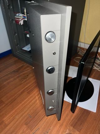 Caja fuerte gris metálica