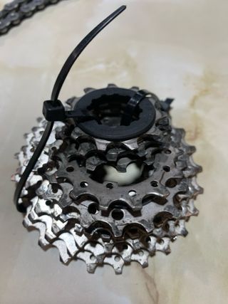 Cassette Shimano 10v, cadena y desviador 105