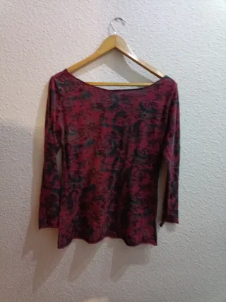 Blusa manga larga estampada