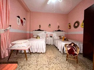 CASA EN VENTA EN BUEN ESTADO CON PATIO