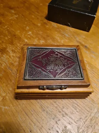 Scatola vintage portasigarette decorata