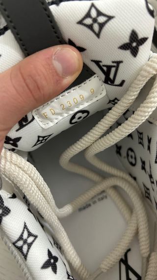 Louis Vuitton skate Taglia 43