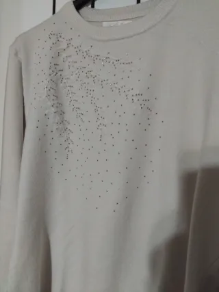 Maglioncino beige con strass