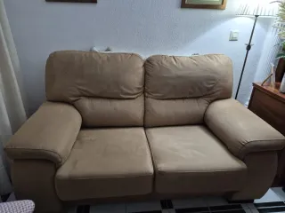 Sofá de 2 plazas beige