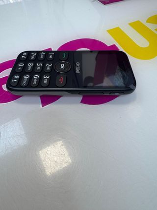 Móvil alcatel 2020 (sin uso)
