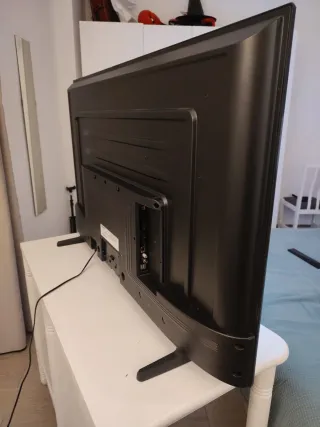 TV Daewoo 50" Smart TV con mando – Perfecto estado