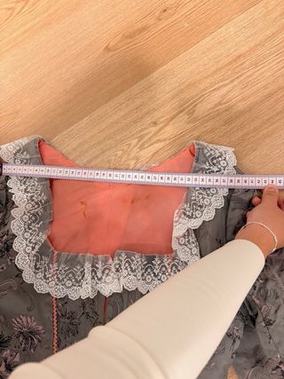 Traje de Fallera Gris y con detalles en Rosa