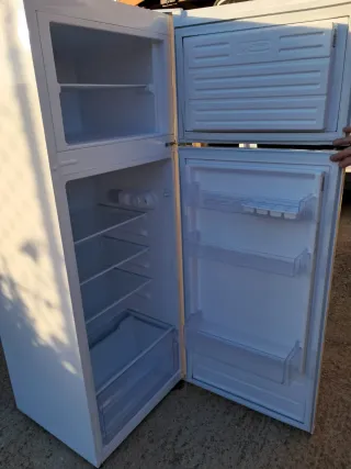 Frigorífico LECOOL blanco