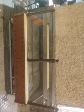 Nevera expositora con vitrina