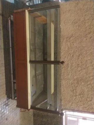 Nevera expositora con vitrina