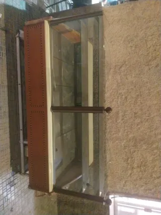 Nevera expositora con vitrina