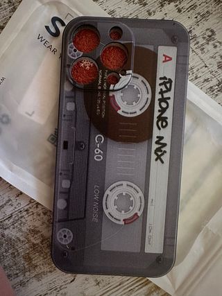 Funda iPhone 14 Pro Max Diseño Cassette