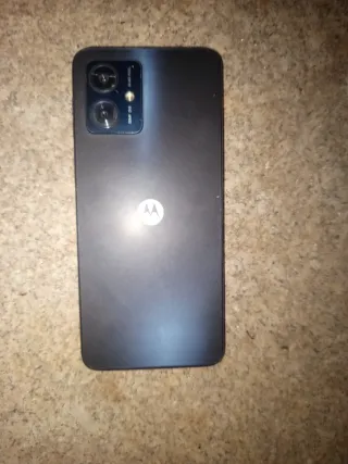 Movil con poco uso como nuevo pocas marcas de uso