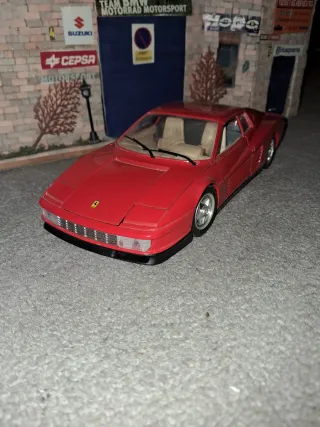 Maqueta Ferrari Testarossa 1/18