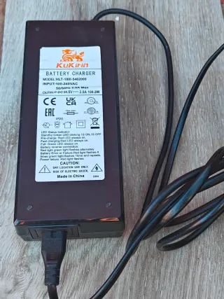 Patinete KUKIRIN G2 MAX y batería de repuesto