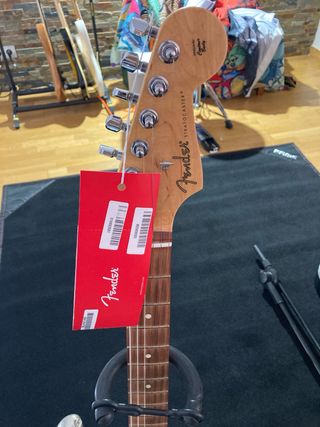 Fender Stratocaster Player Series Pau Ferro