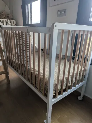 Cuna bebé madera y textil