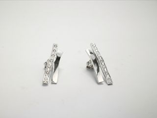 Pendientes con circonitas de oro blanco 18K, L 2.4 cm