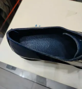 Zapatos charol azul con lazo