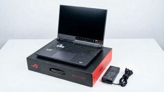 ASUS ROG Gaming (Ryzen 7 - RTX 3050) - COMO NUEVO