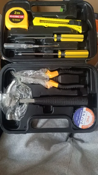 Maletín de herramientas 9 piezas