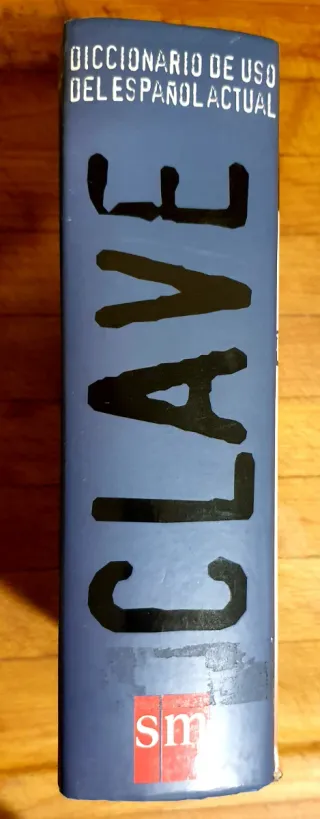 Diccionario del uso del Español - Gabriel G. Marqu