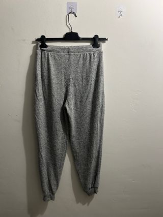 Conjunto Sudadera XL y Pantalón L Gris