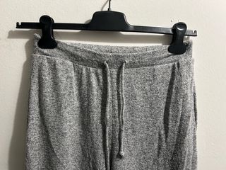 Conjunto Sudadera XL y Pantalón L Gris